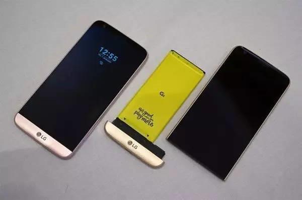配图:LG G5抽拉下巴+可换电池 配图:LG G5抽拉下巴+可换电池